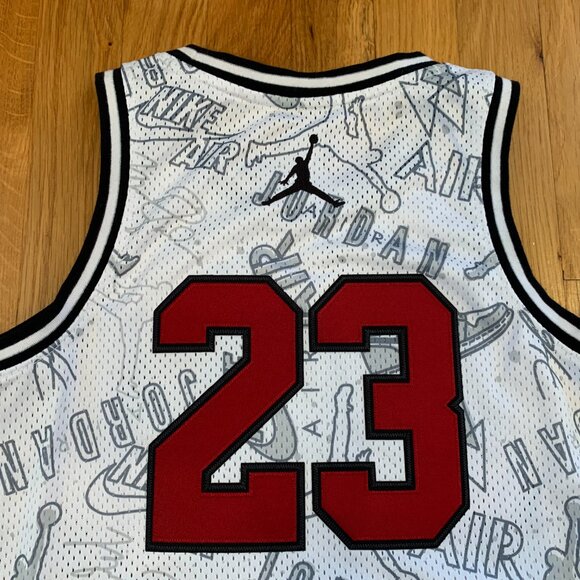 EUC Jordan All Over Print Youth Jersey Size MEDIUM 10/12 - Picture 8 of 14